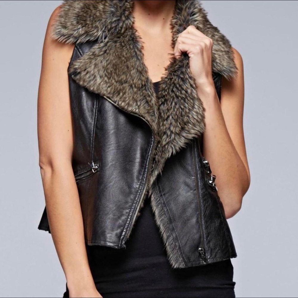 (C4) ots,Vintage 2000s biker vest,brown and black with faux leather trim.Size XL
